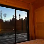 Metsa Puhkemaja * Karilepa